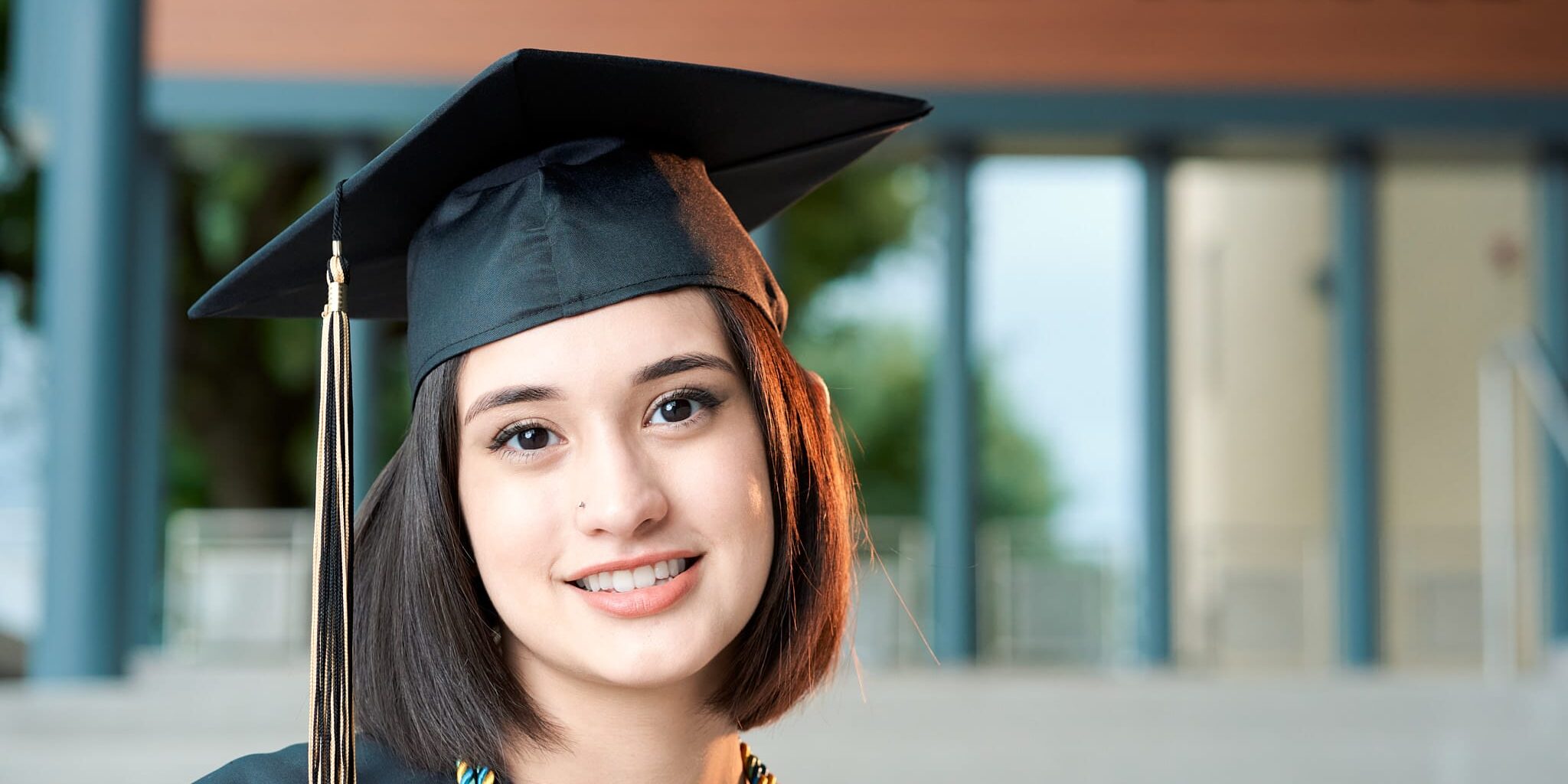 Elaina-HS-Graduation-HDS01843