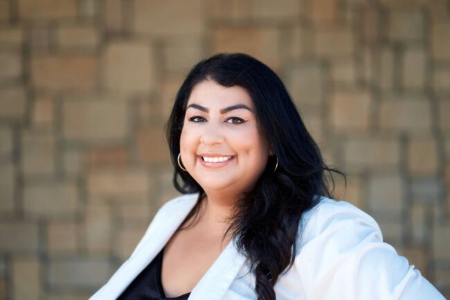 clarissa_headshots_02